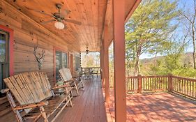 Whitetail Retreat - Rustic Cabin With Mtn Views!